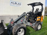Minituur van Giant G2500HD Xtra shovel met kenteken