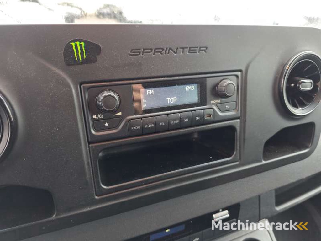 Mercedes-Benz eSprinter