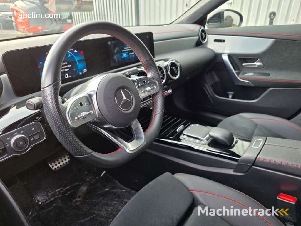 Mercedes-Benz CLA 200 AMG Pack