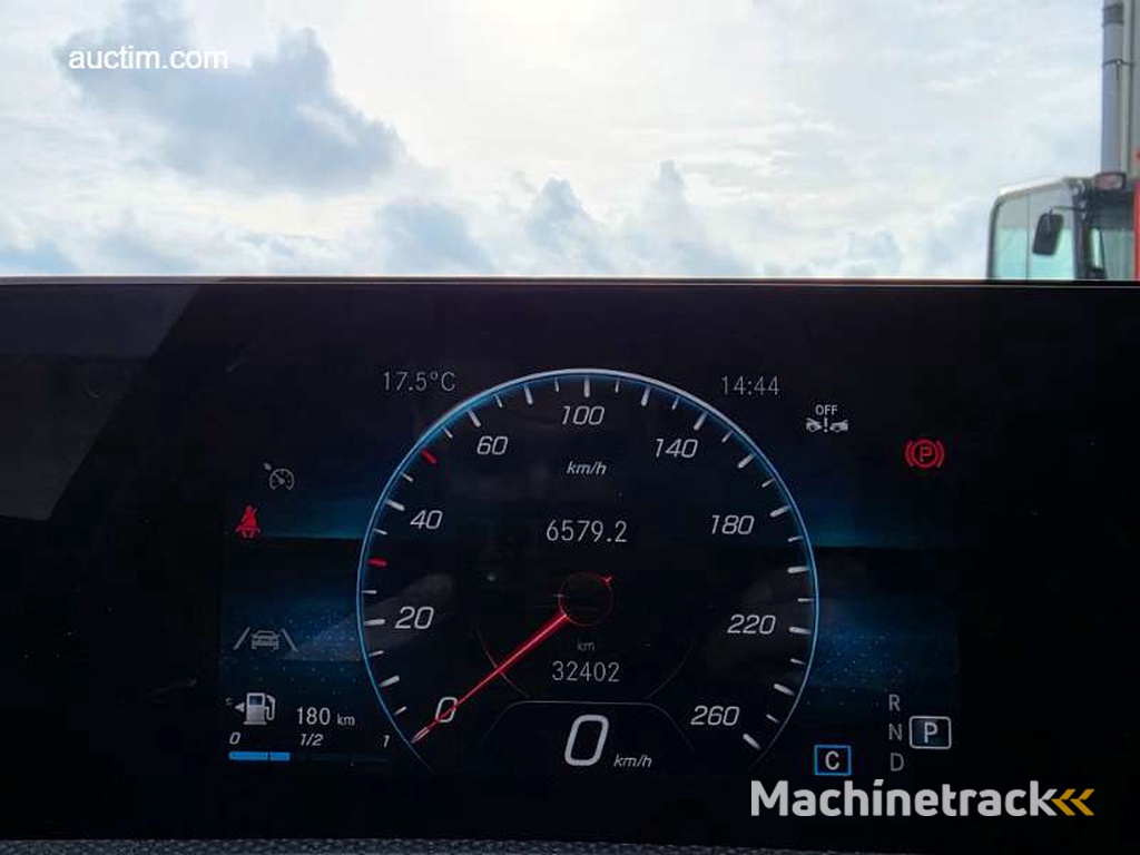 Mercedes-Benz CLA 200 AMG Pack