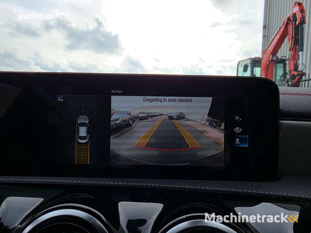 Mercedes-Benz CLA 200 AMG Pack