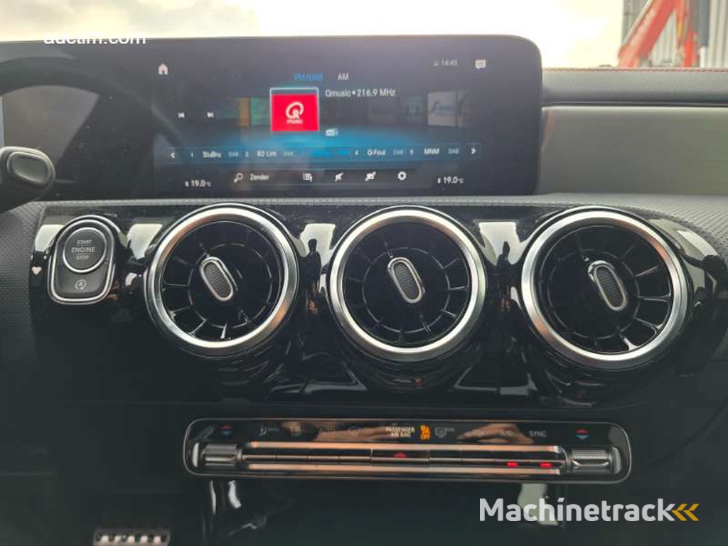 Mercedes-Benz CLA 200 AMG Pack