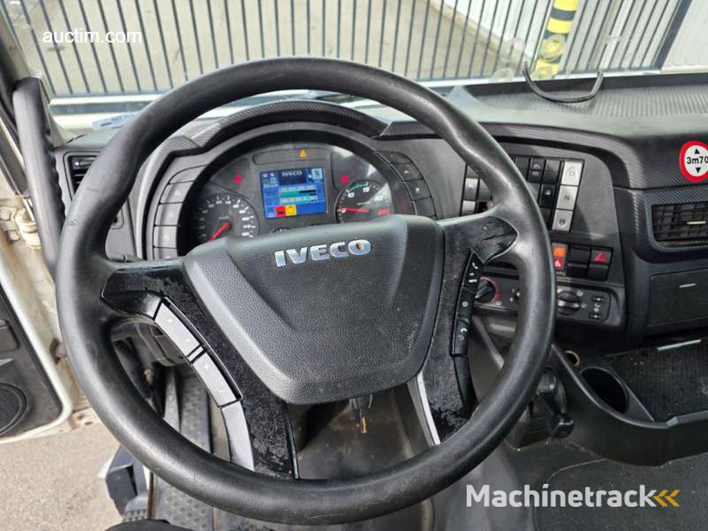 Iveco Stralis 420 Standard tractor 2014