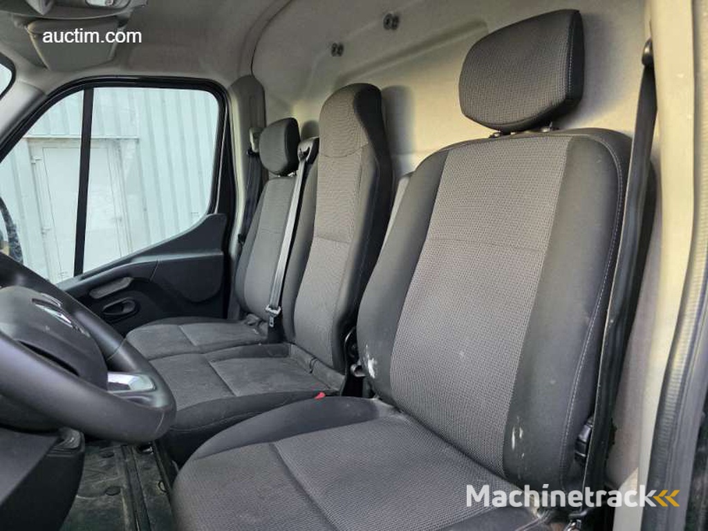 Renault Master Grand Confort FWD L2H2dCi 2023...