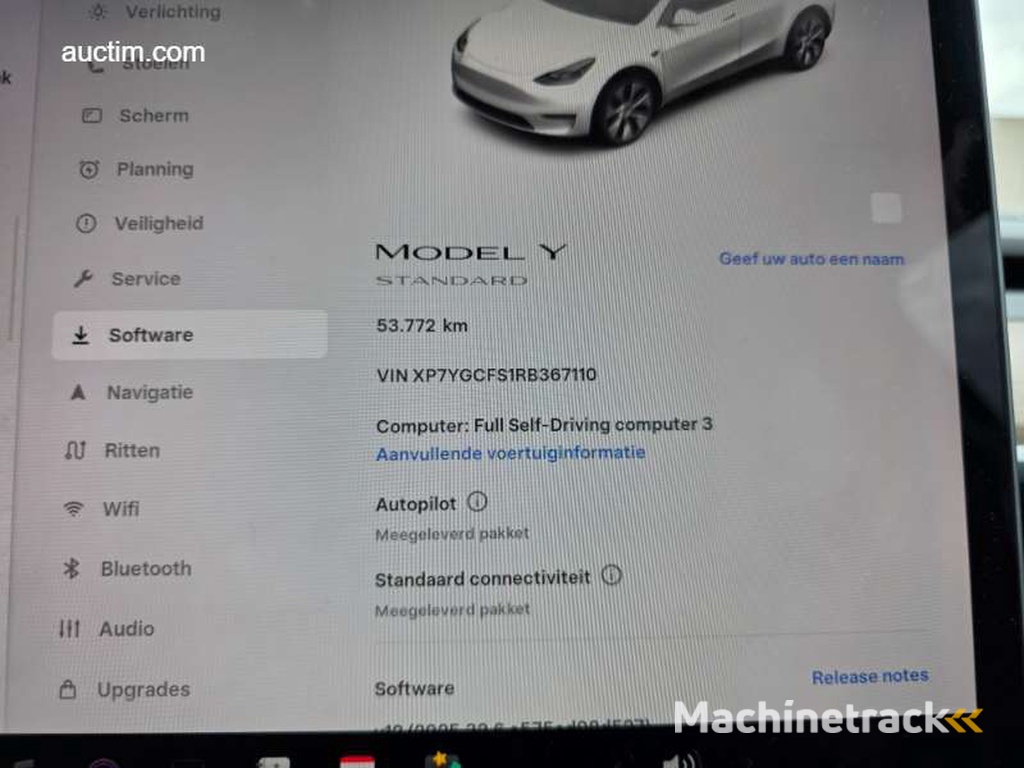 Tesla Model Y 2024