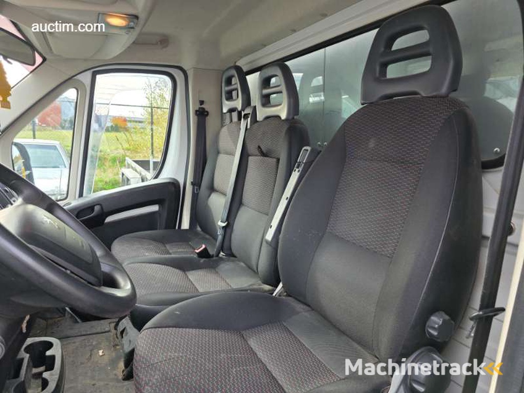 Peugeot  Boxer 2020 bestelwagen met open laadbak