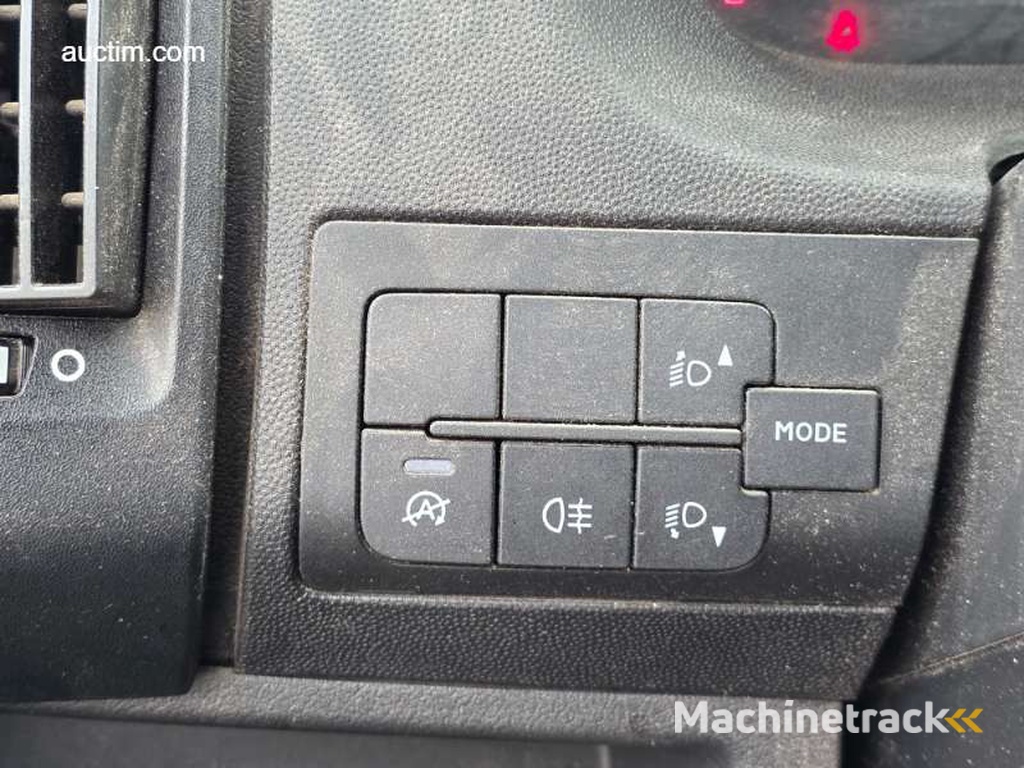 Peugeot  Boxer 2020 bestelwagen met open laadbak