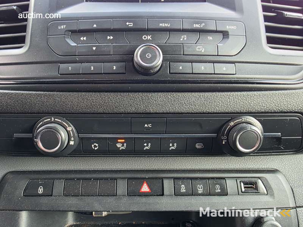 Peugeot Expert 2019 bestelwagen met dubbele...