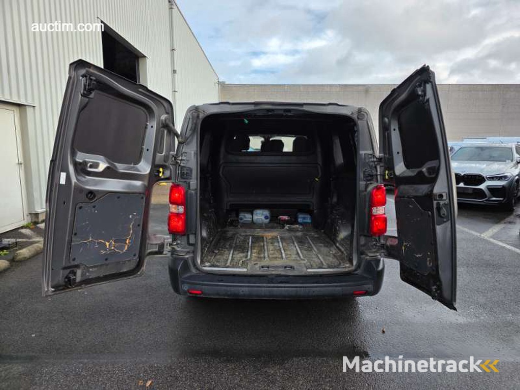 Peugeot Expert 2019 bestelwagen met dubbele...