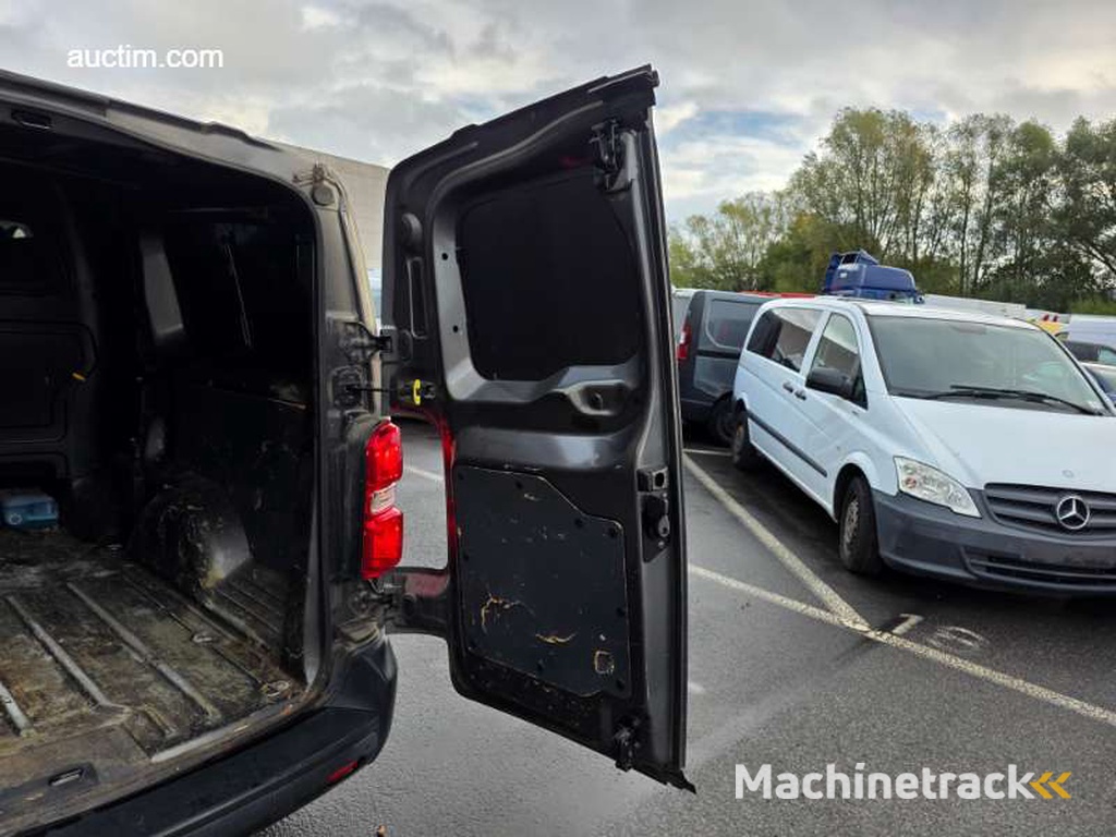 Peugeot Expert 2019 bestelwagen met dubbele...