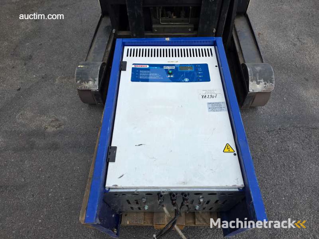 Crown ESR 4500Series Elektrische reachtruck Niet..