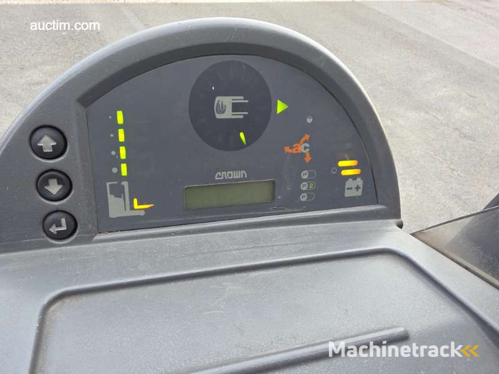 Crown ESR 4500Series Elektrische reachtruck Niet..