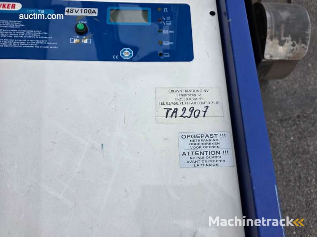 Crown ESR 4500Series Elektrische reachtruck Niet..