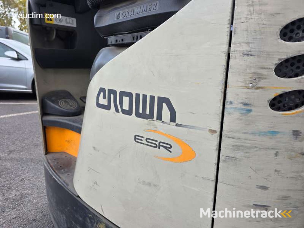 Crown ESR S2000Series Elektrische reachtruck Niet.