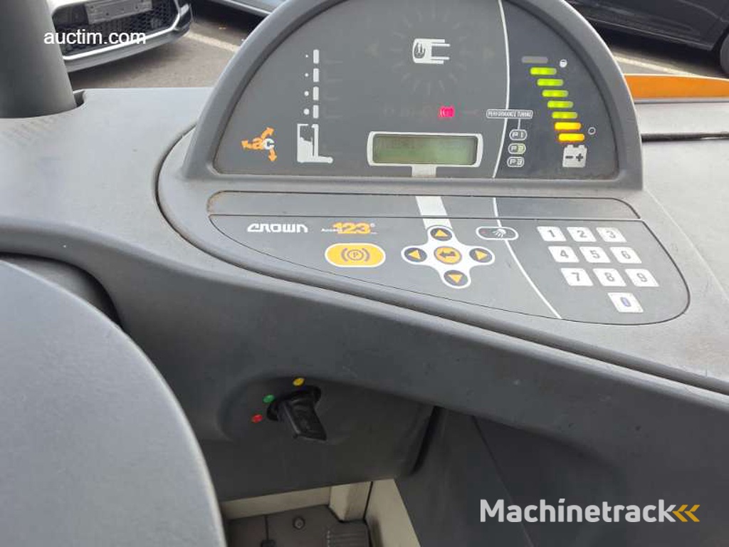 Crown ESR S2000Series Elektrische reachtruck Niet.