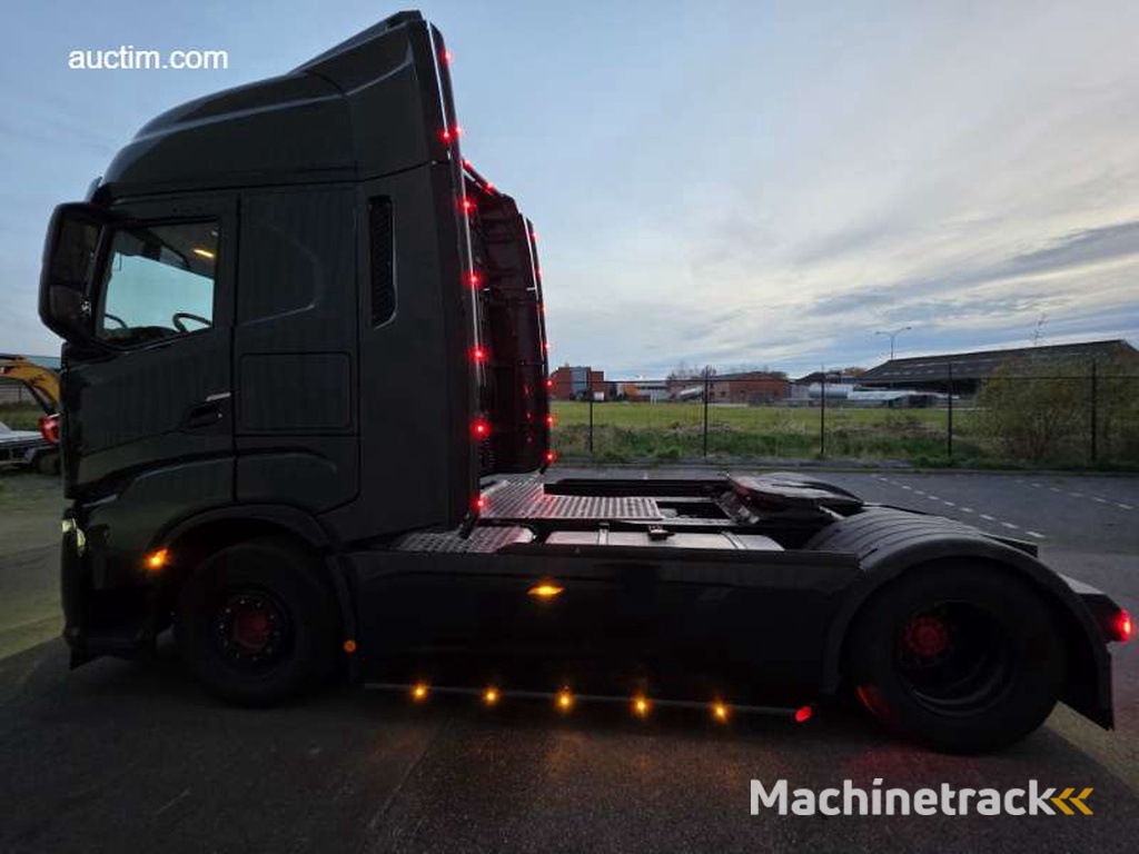 Iveco S-Way AS440ST/FP Standard tractor 2023