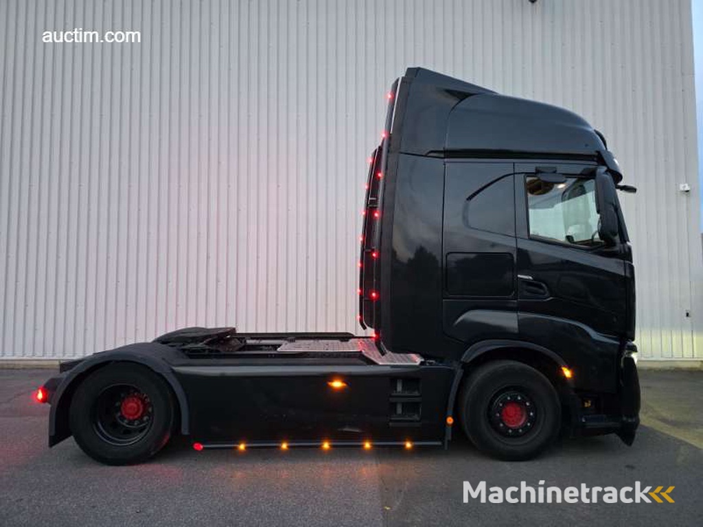 Iveco S-Way AS440ST/FP Standard tractor 2023