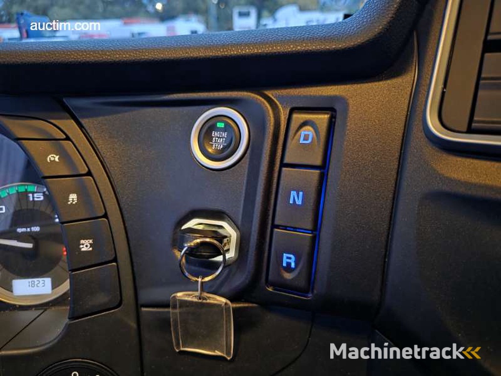 Iveco S-Way AS440ST/FP Standard tractor 2023