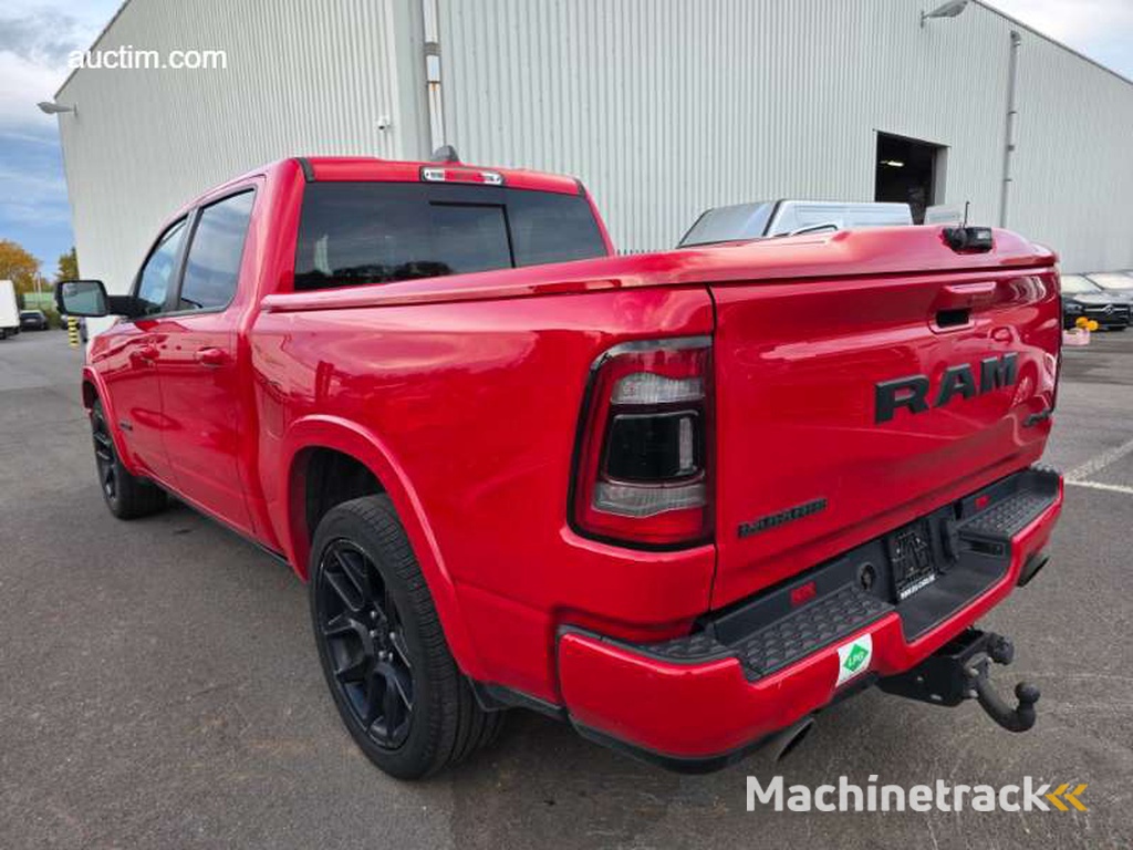 Dodge  RAM 1500 Laramie Crew Cab Night Edition...