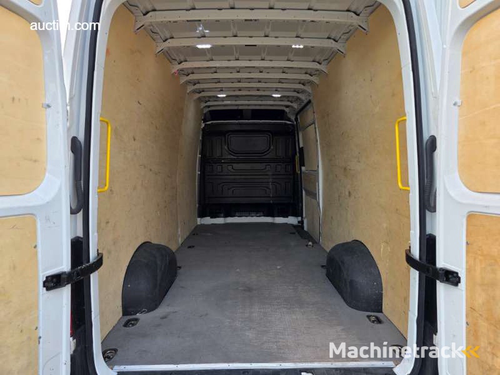 MAN TGE 3.180 2022 Gesloten bestelwagen