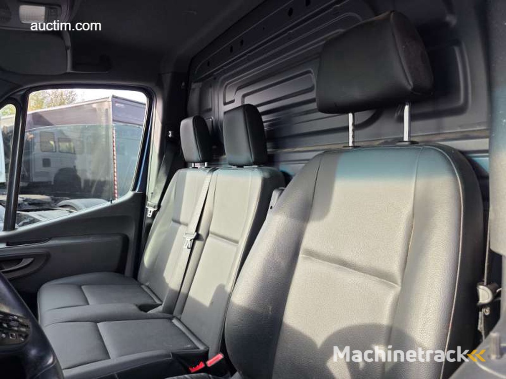Mercedes-Benz Sprinter 319 CDI GB L2  2023...