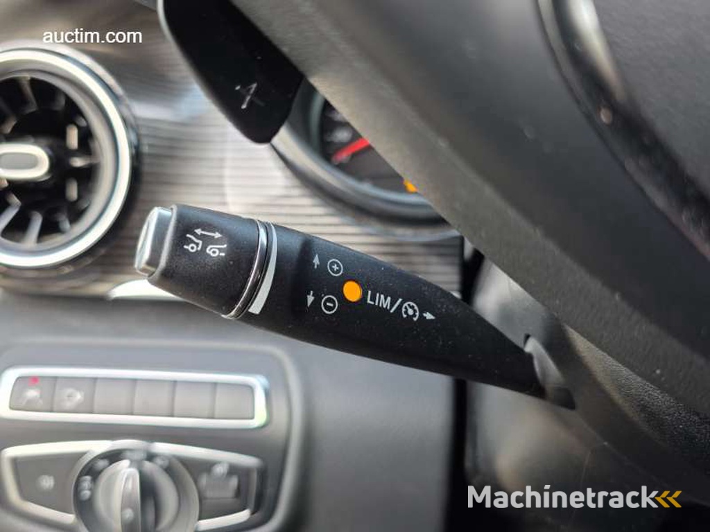 Mercedes-Benz V300 D Combi Avantgarde L3 2022