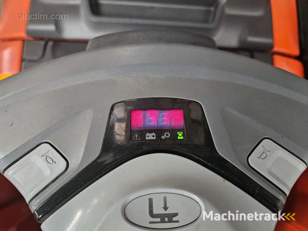 Toyota SPE140L elektrische stapelaar