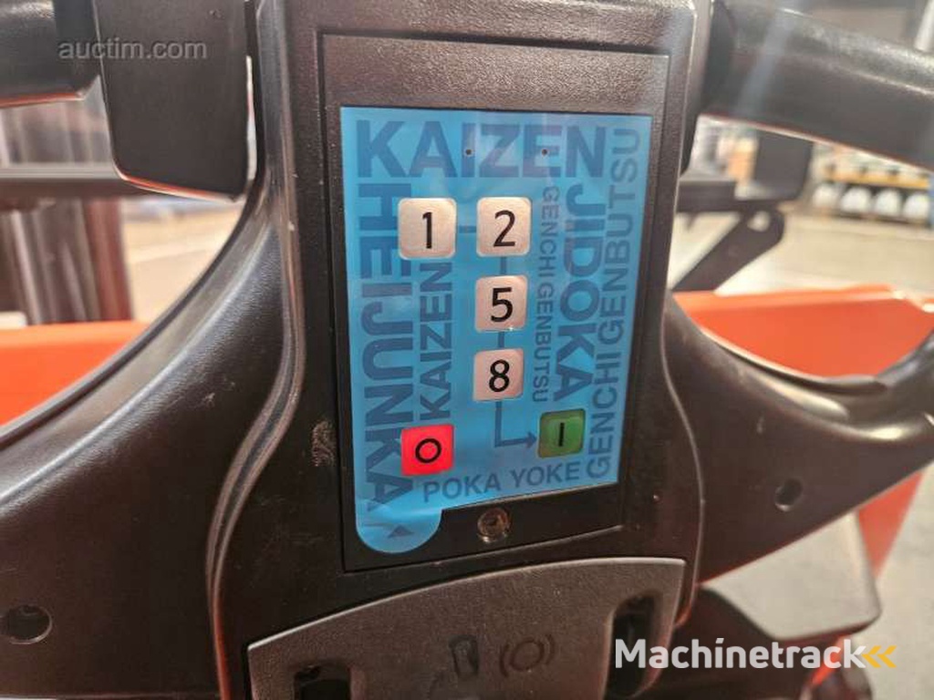 Toyota SPE140L elektrische stapelaar