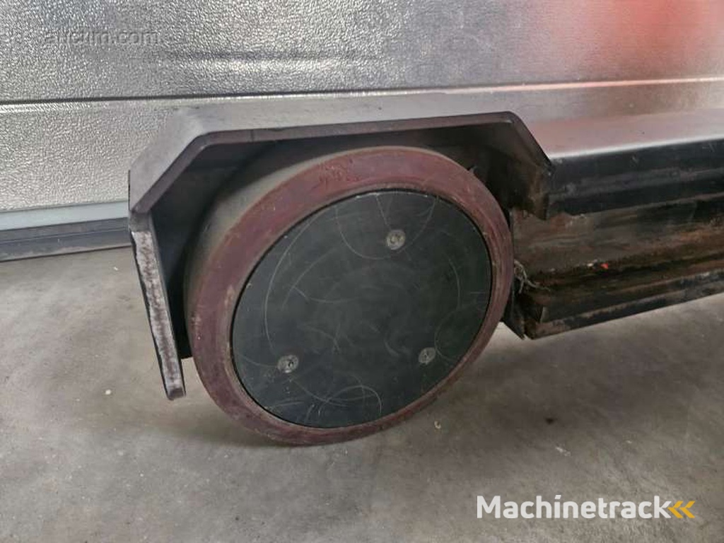 Toyota RRE140MC electric reach truck