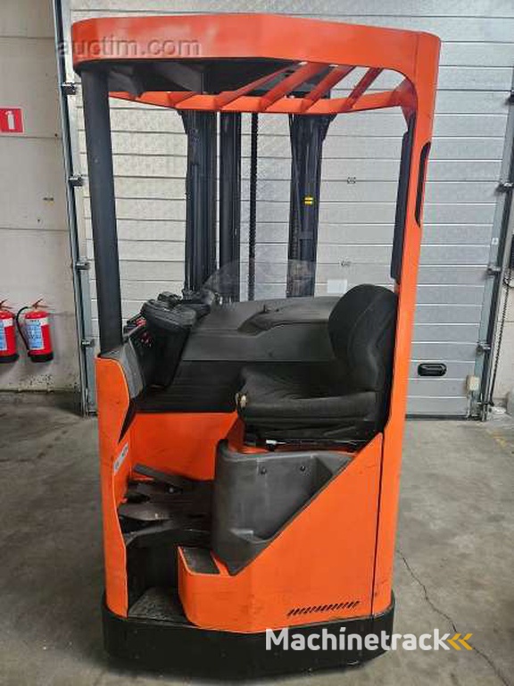 Toyota RRE140MC electric reach truck