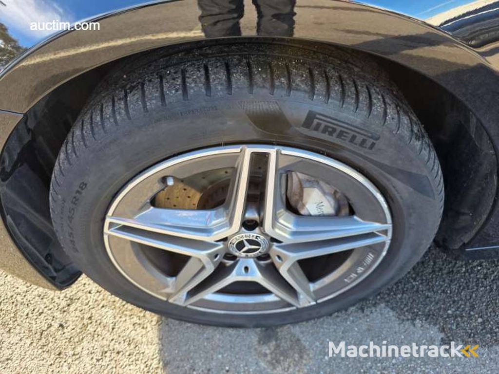 Mercedes-Benz E 300de AMG Line