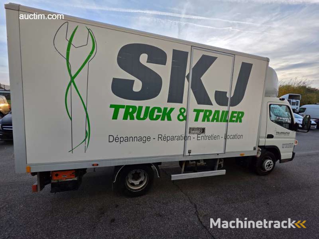 Fuso Canter 3C15 2016 Box Truck