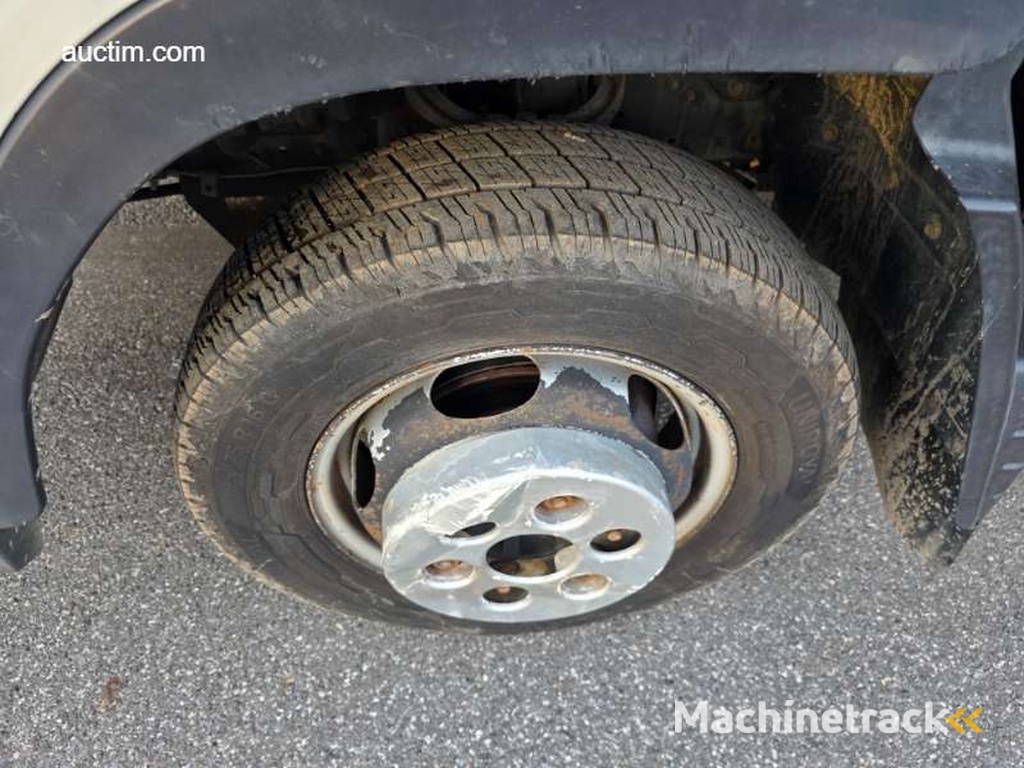 Fuso Canter 3C15 2016 Box Truck