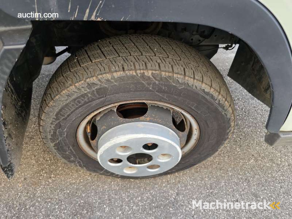 Fuso Canter 3C15 2016 Box Truck