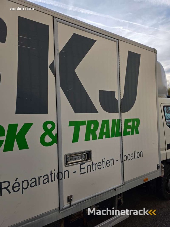 Fuso Canter 3C15 2016 Box Truck