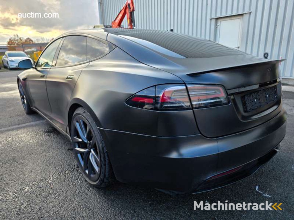 Tesla Model S 2022