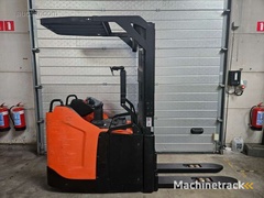 toyota-spe140l-elektrische-stapelaar