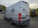 Minituur van Iveco Daily 35S 3.0 Agile 2010 Gesloten...