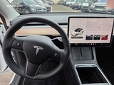 Minituur van Tesla Model Y 2024