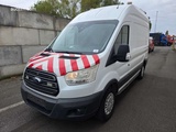 Minituur van Ford Transit 2015 Gesloten bestelwagen