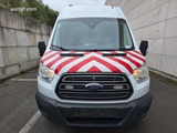 Minituur van Ford Transit 2015 Gesloten bestelwagen