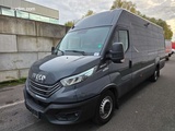 Minituur van Iveco 35S18 Daily HiMatic 2022 Gesloten...