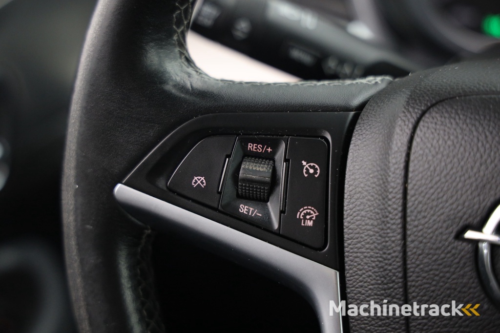 Opel Mokka 1.4 T Cosmo | Navi | Camera | Grootlicht Assist. | DAB | Clima | Cruise