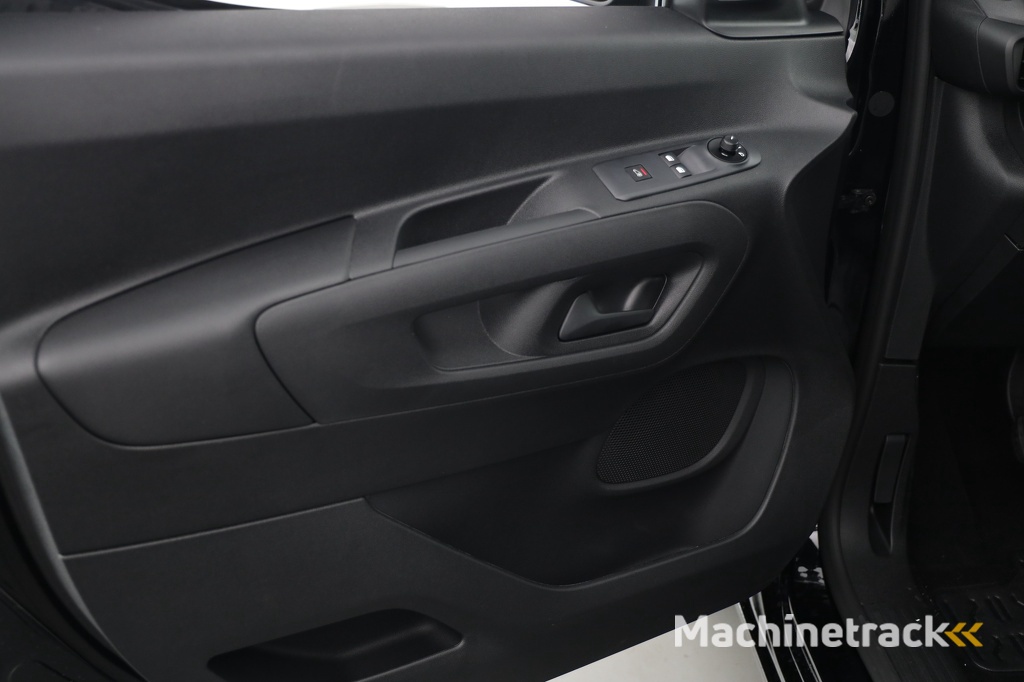 Opel Combo 1.5D L1H1 Edition | 102PK | Edition+ pakket | Navi Pro | Airco | PDC | Voorraad!