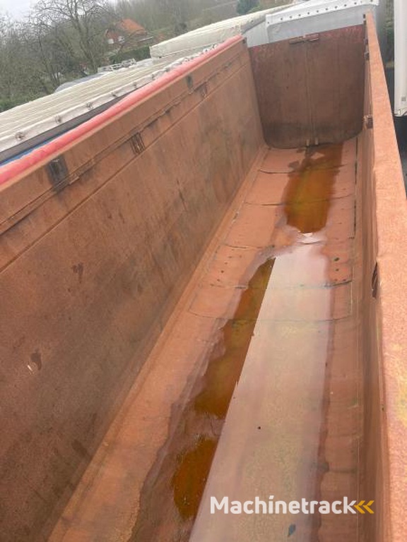 Schmitz-Cargobull céréalière