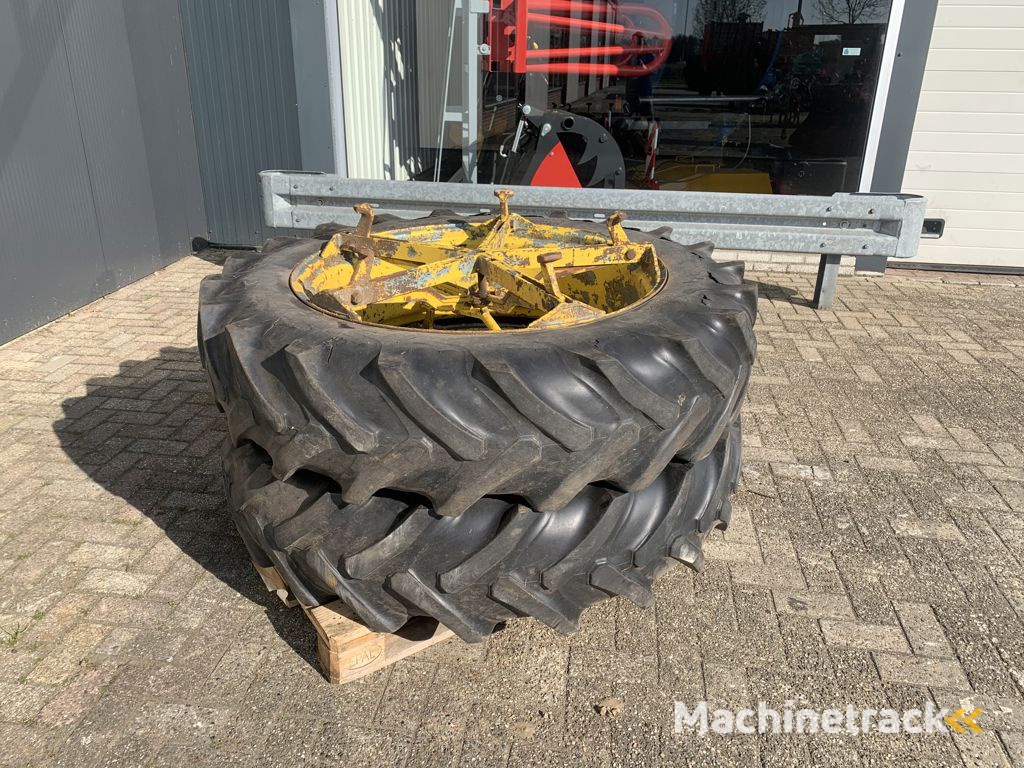 Vredestein 13.6R38 DUBBELLUCHT