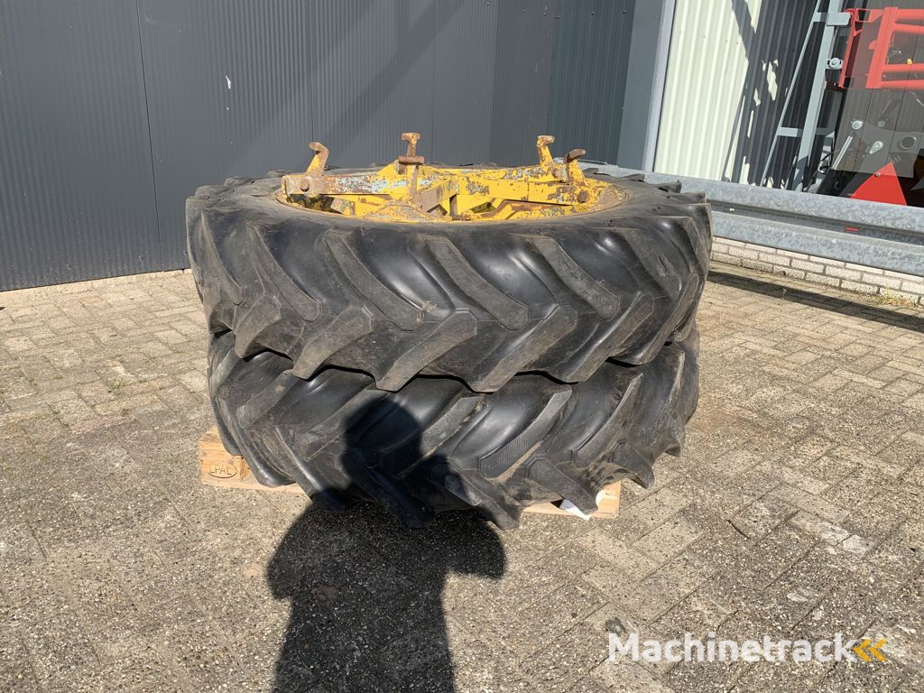 Vredestein 13.6R38 DUBBELLUCHT