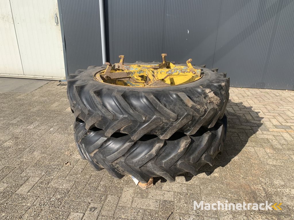 Vredestein 13.6R38 DUBBELLUCHT