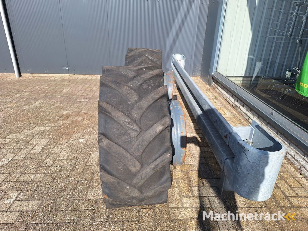 Dunlop 400/70-20 T37