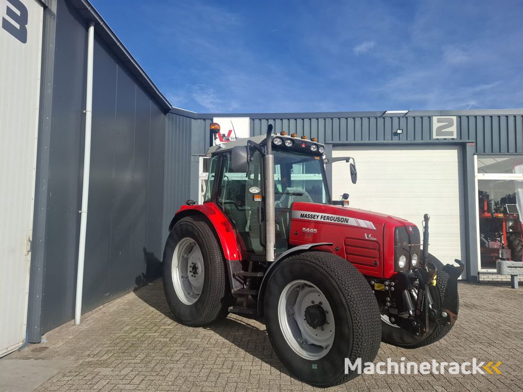 Massey Ferguson 5445 DYNA-4